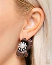 Load image into Gallery viewer, Paparazzi Sonata Shimmer - Copper Earrings
